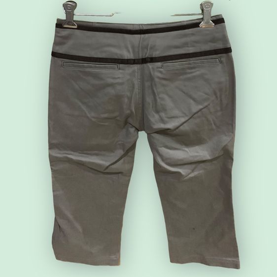 กางเกงขายาวขาสามสี่ส่วน ใส่ทำงาน ใส่ไปเที่ยว เนื้อผ้าดี สวยงามมาก made in Japan ป้ายห้อย  รูปที่ 2