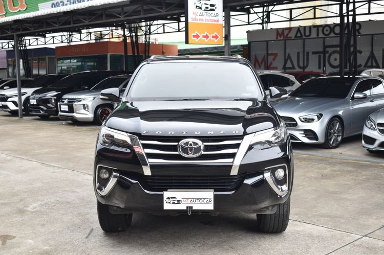 Toyota Fortuner 2016 2.8 V Sedan ดีเซล ไม่ติดแก๊ส เกียร์อัตโนมัติ ดำ รูปที่ 2