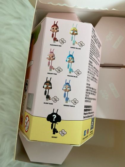 Crybaby Popmart iphone cable ของแท้ พร้อมส่ง  รูปที่ 4