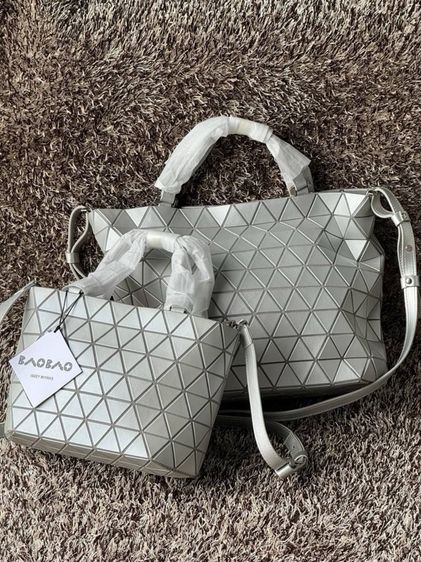 กระเป๋าสะพาย Bao Bao 10“ รูปที่ 9