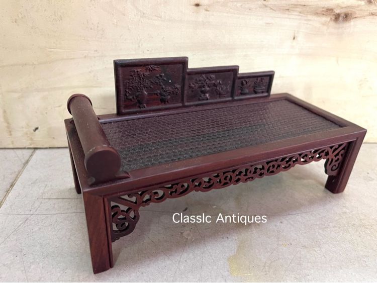 เตียง ตั่งไม้จิ๋ว สะสม รูปที่ 2