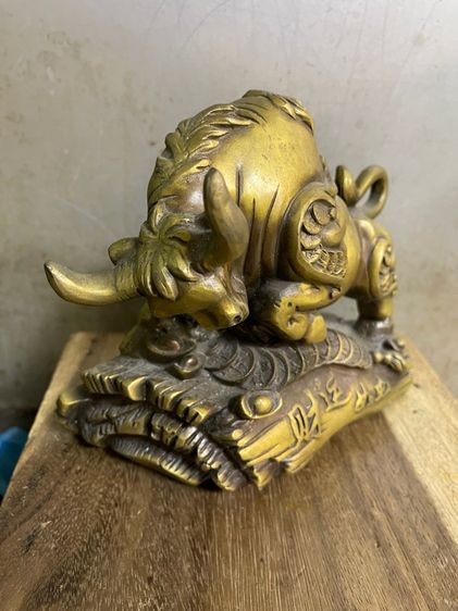 กระทิง กองเงินกองทอง ทองเหลืองสะสม รูปที่ 4