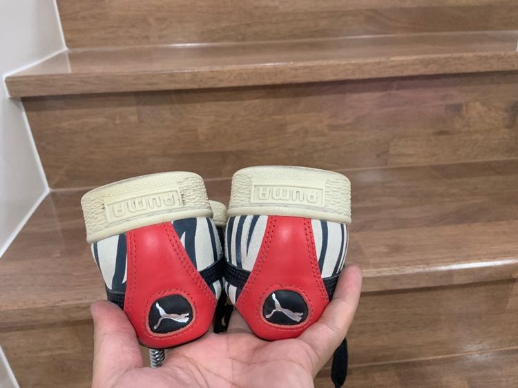 รองเท้าผ้าใบ PUMA SUEDE แท้ 💯 เบอร์ EU 39 cm 25 คนเท้า 24.5-25.5 ใส่ได้ สภาพดีมาก พื้นเต็ม ทรงสวย ดีเทลสวย หายากน่าสะสม รูปที่ 8