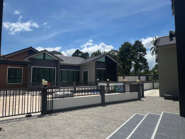 บ้านพักตากอากาศ ใกล้หาดสวนสน บ้านเพ ระยอง ขายต่ำกว่าราคาประเมิน รูปที่ 2