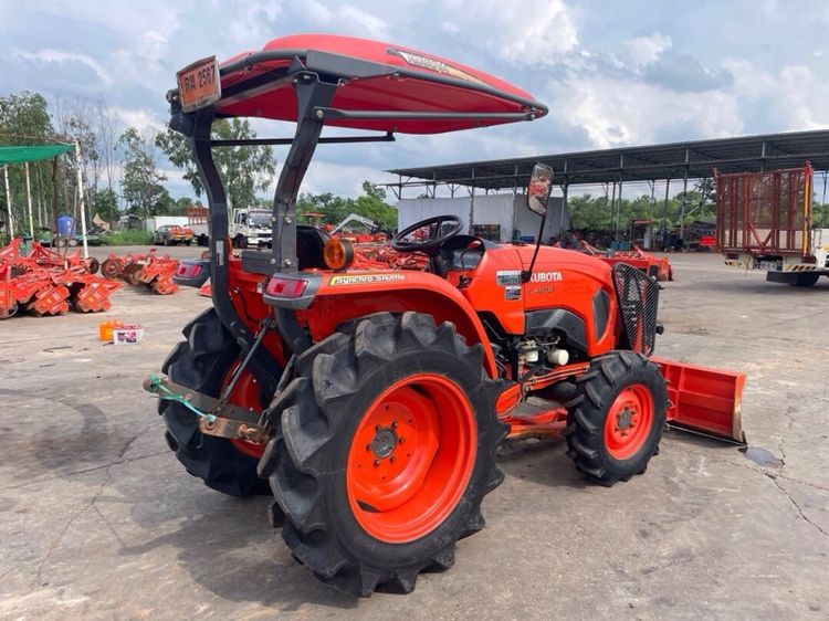 มาใหม่  ทำไร่ ทำนา สารพัดประโยชน์ รถไถคูโบต้ารุ่น L4018DT ใบดันดินหน้า ผาน 1 ตัว ดาวน์ 5,000 บาท สนใจโทรสอบถามหรือมาดูที่ร้านเราได้จ้า รูปที่ 17
