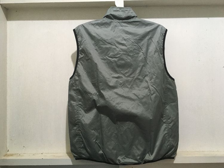 เสื้อแจ็คเก็ตแขนกุด (เสื้อกั๊ก) แบรนด์ UNIQLO สีเทาอมเขียว รูปที่ 2