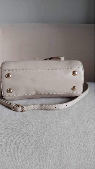 กระเป๋า saint laurent สีครีม รูปที่ 6