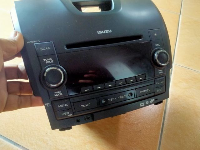 วิทยุเดิมแท้ถอดกระบะisuzuปี12