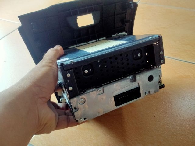 วิทยุเดิมแท้ถอดกระบะisuzuปี12 รูปที่ 2