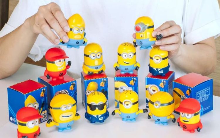 ตุ๊กตามินเนี่ยน12แบบครบชุดใหม่ รูปที่ 18