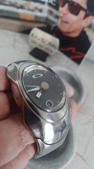 นาฬิกา oakley timebomb Polished Titanium รูปที่ 3