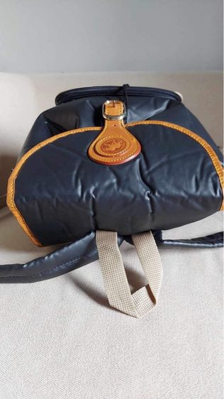 กระเป๋าสะพาย hunting world ของแท้ รูปที่ 6