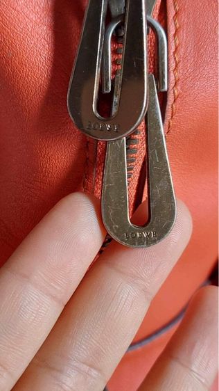 กระเป๋าถือ Loewe รุ่นหายาก รูปที่ 14