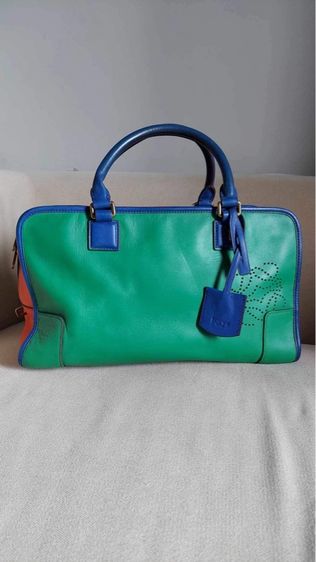 กระเป๋าถือ Loewe รุ่นหายาก