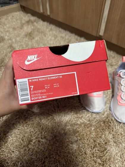 รองเท้าผ้าใบNike รูปที่ 4
