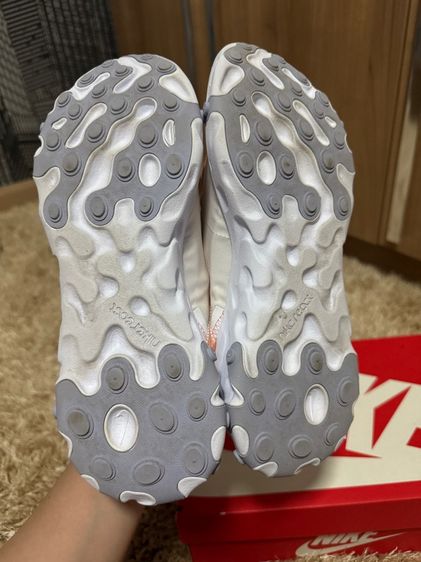 รองเท้าผ้าใบNike รูปที่ 3
