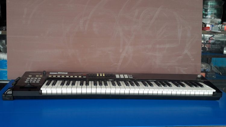 คีย์บอร์ด Roland XPS-10 0 สินค้ารายการนี้ขายไปแล้ว ไม่มีสินค้าอยู่ในสต๊อกแล้วครับ รูปที่ 2