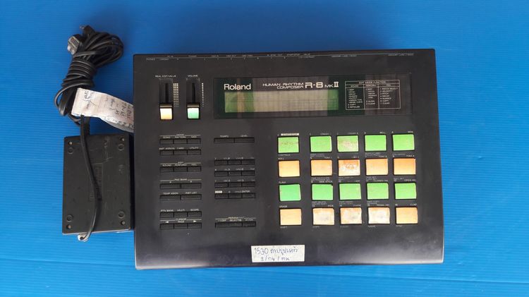เครื่องทำจังหวะ Roland R-8 MKII รูปที่ 5