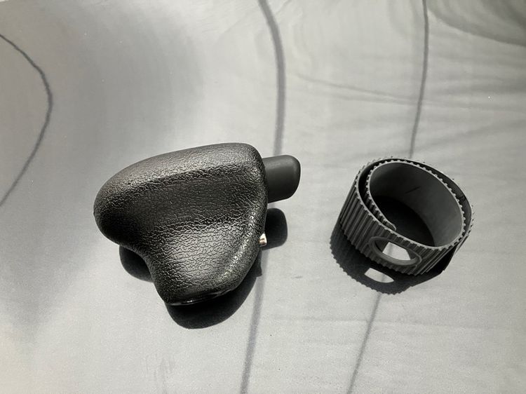 หัวเกียร์ยาง เกียร์ออโต้ และ แผ่นปิดแท่นเกียร์ Volk Golf Vento Passat B4 B4.5 B5 B5.5 Caravelle Transporter T4 T5 ของใหม่