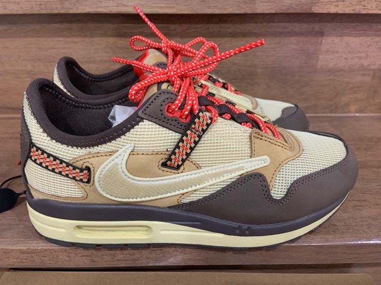 Nike Air Max 1 Travis Scott Cactus Jack Baroque Brown ซื้อที่ SA SOM แท้ 💯 size EU40.5 cm25.5 เท้า 25-26 ใส่ได้ สภาพใหม่มากอุปกรณ์ครบ
