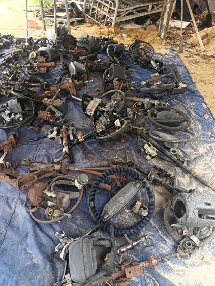 วงพวงมาลัยรถเก๋งและสวิทซ์ยกเลี้ยว รูปที่ 2