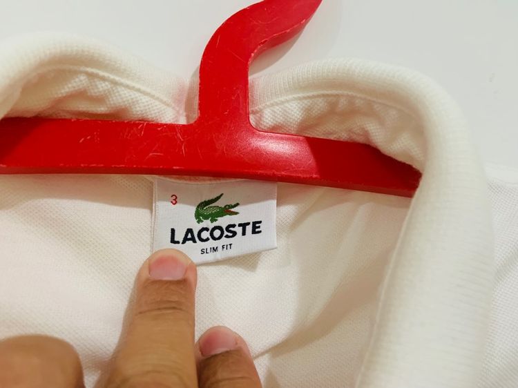 เสื้อโปโล LACOSTE แท้ 💯 size 3 ขนาด อก 19.5 ยาว 27 นิ้ว สภาพดีมาก สีขาวเนื้อผ้าดีมากนิ่มใส่สบาย หายากน่าสะสมครับ รูปที่ 3