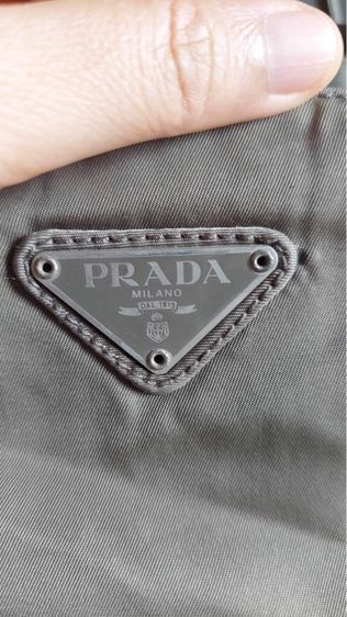กระเป๋า Prada nylon แท้สีเขียวขี้ม้า รูปที่ 12