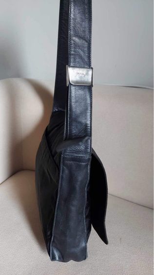 กระเป๋า Prada nylon สีดำ แท้ รูปที่ 4