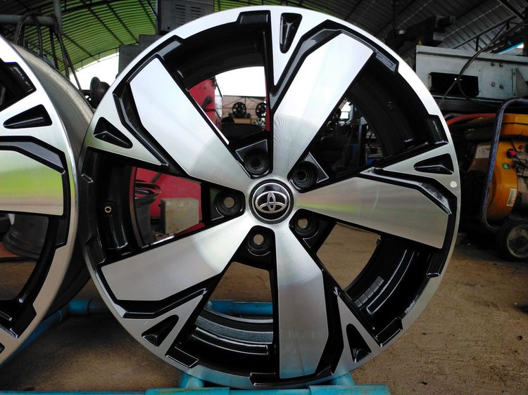 แม็กขอบ18กว้าง7 et48 ใส่ revo vigo camry cross innovaอื่นๆ 5 รู 114 รูปที่ 4