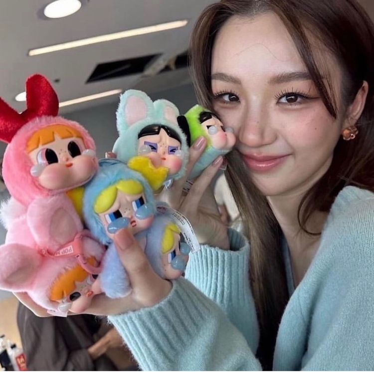  crybaby powerpuffgirls popmart Bunny Blossom ชมพู โบว์แดง ของแท้ พร้อมส่ง รูปที่ 4