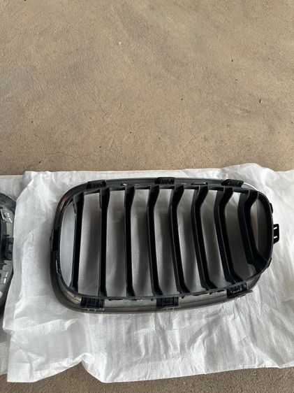 กระจังหน้าเดิม BMW f20 แท้ถอด มือสอง รูปที่ 5