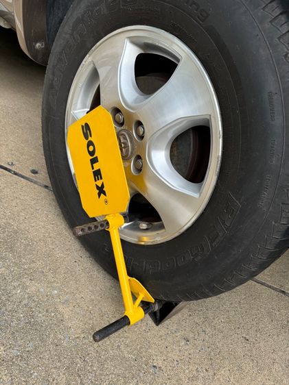 ที่ล๊อคล้อรถยนต์ รูปที่ 4