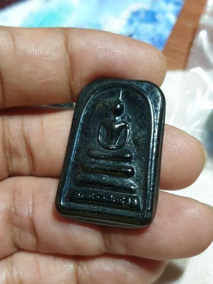 พระสมเด็จเนื้อแร่ไหลดำ หลวงพ่อสงัด วัดหัวโพธิ์ หายาก รูปที่ 3