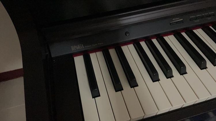 ROLAND HP603A เปียโนไฟฟ้าเสียงคุณภาพHI-END ปรับแนวเสียงได้ รูปที่ 2