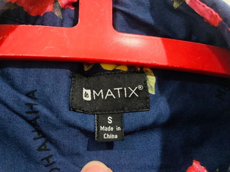 เสื้อเชิ้ต Hawaii by MATIX แท้ 💯 size S ขนาด อก 21 ยาว 27.5 นิ้ว สภาพใหม่มาก ลายสวย ดีเทลสวย เนื้อผ้านิ่มมากหายากน่าสะสมครับ รูปที่ 4