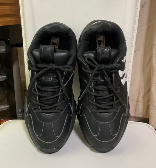 รองเท้าผ้าใบ MLB รูปที่ 15