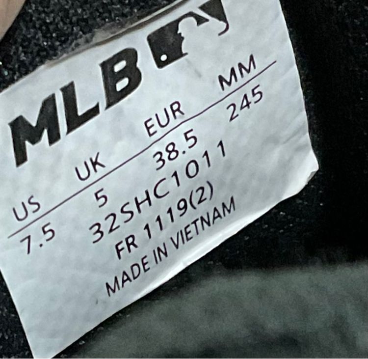 รองเท้าผ้าใบ MLB รูปที่ 7