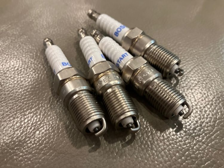 หัวเทียน Benz Bosch แท้ ใส่ M102 , M103 W123 W124 W201 W126 W108 W109 230E 300E 190E รูปที่ 6