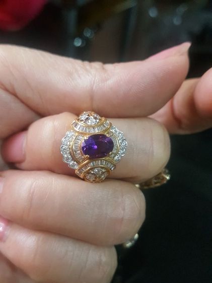 แหวนเพชรเกาะพลอยม่วง