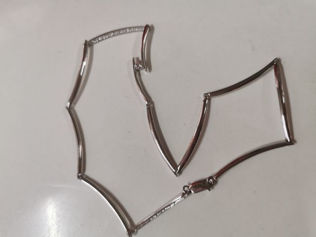 สร้อยคอทองคำขาวเกาะเพชร รูปที่ 3