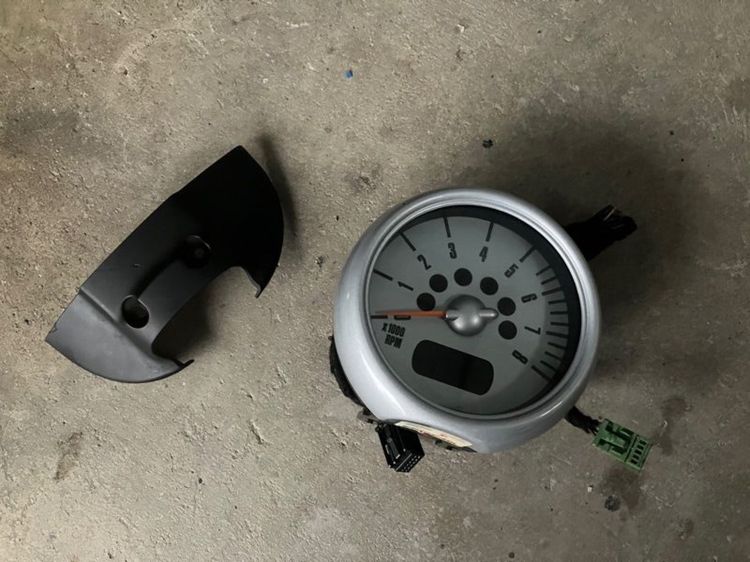 เกจหน้าปัด วัดรอบ บนคอพวงมาลัย Mini Cooper R50 R52 R53 มือสอง ของแท้ รูปที่ 5