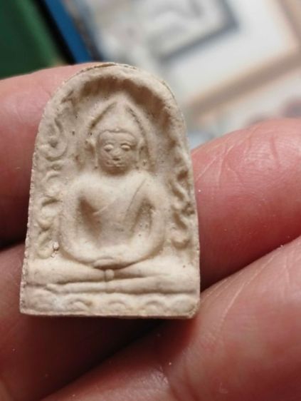 พระสมเด็จพุฒาจารย์โตชุดเบญจภาคีเนื้อผงผสมหยกปี๓๖ รูปที่ 9