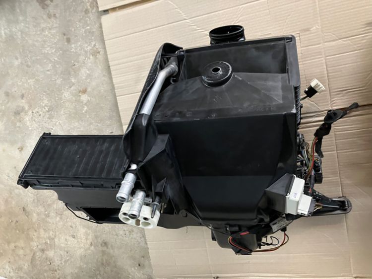 MINI Cooper R50 R52 R53 ตู้แอร์ โบเวอร์แอร์ แผงคอยเย็น ตู้แอร์ วาล์วแอร์ รีซิสแตน รีเลย์แอร์ แผงคอยฮีตเตอร์ รูปที่ 14