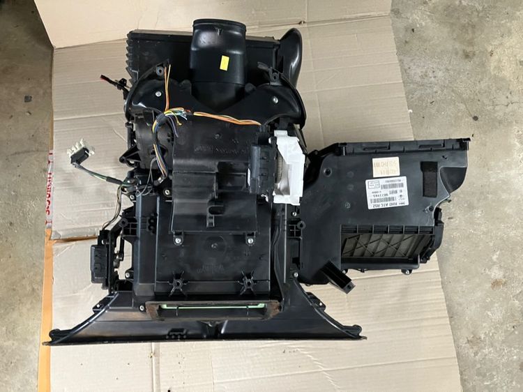 MINI Cooper R50 R52 R53 ตู้แอร์ โบเวอร์แอร์ แผงคอยเย็น ตู้แอร์ วาล์วแอร์ รีซิสแตน รีเลย์แอร์ แผงคอยฮีตเตอร์