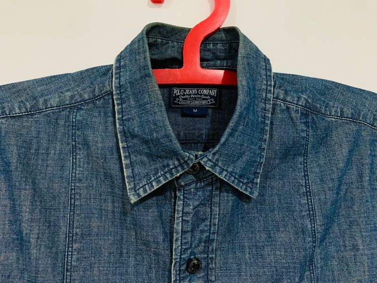 เสื้อเชิ้ตยีนส์ POLO RALPH LAREN แท้ 💯 size M อก 21.5 ยาว 28.5 สภาพใหม่มาก ผ้ายีนส์เข้ม ดีเทลดี ทรงสวย เนื้อผ้าดีมาก หายากน่าสะสมครับ รูปที่ 2
