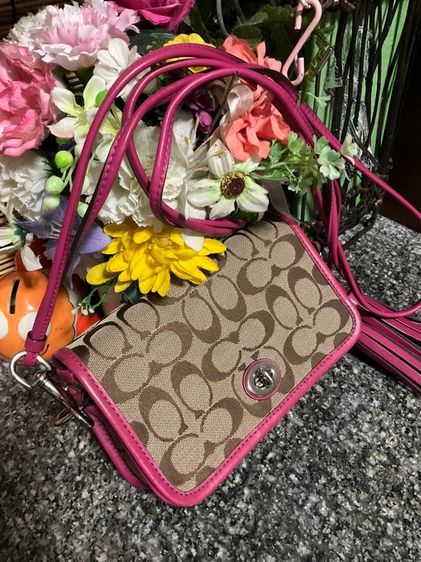 กระเป๋าสะพาย Coach แท้ ทรงกล่อง 8“ รูปที่ 2