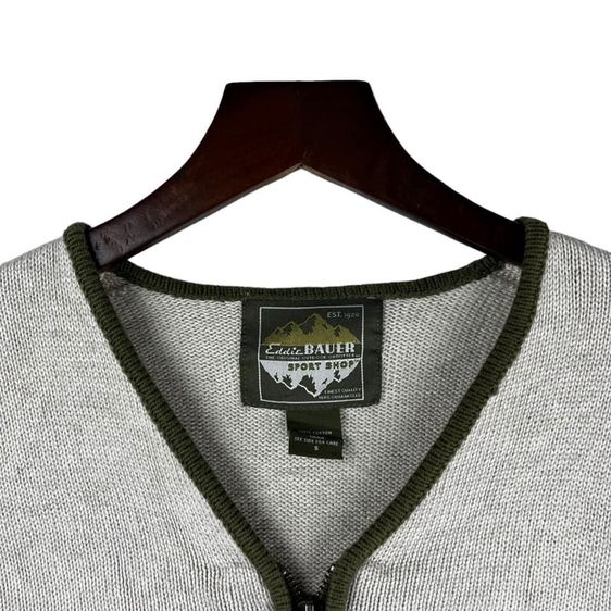 เสื้อแขนยาว EDDIC BAUER SPORT มีซิปกลาง แท้ 💯 size S ขนาด อก 22 ยาว 26 นิ้ว สภาพใหม่มาก สีดำเข้ม ทรงสวย เนื้อผ้านิ่มมาก หายากน่าสะสมครับ รูปที่ 3