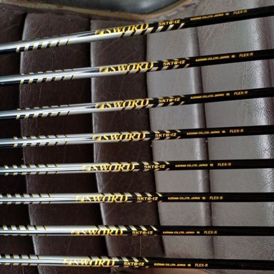 นักเรียนกลับบ้าน ฝากขายชุดใหญ่ เหล็ก 8 อัน ไม้ 4 อันพร้อม Cover Katana Japan Flex R.ตีง่าย ได้ระยะ แถมถุง  ให้ด้วย  ของอยู่เชียงใหม่ รูปที่ 5