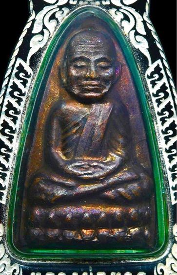 .พระหลวงปู่ทวด วัดช้างให้ พิมพ์เตารีดหลังตัวหนังสือ ((บล็อคนะใหญ่..จีวรใหญ่..หลัง 10 ขีด)) เนื้อทองแดง ปี 2524 สภาพสวย ผิวรุ้ง  รูปที่ 3