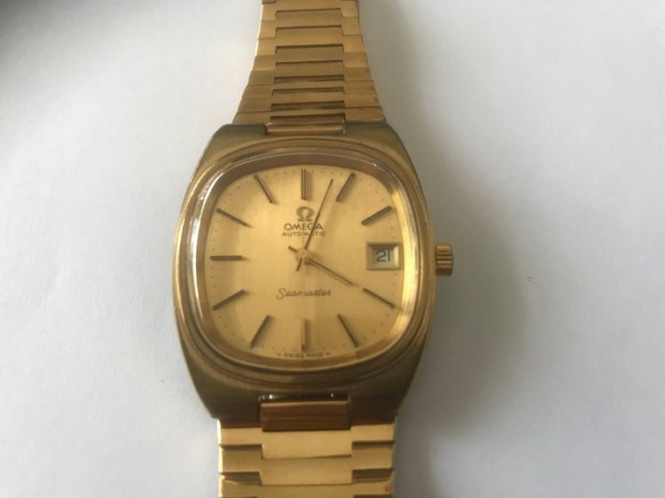 นาฬิกา Omega seamaster ทรงเหลี่ยม เรือนทองสายทองเดิม